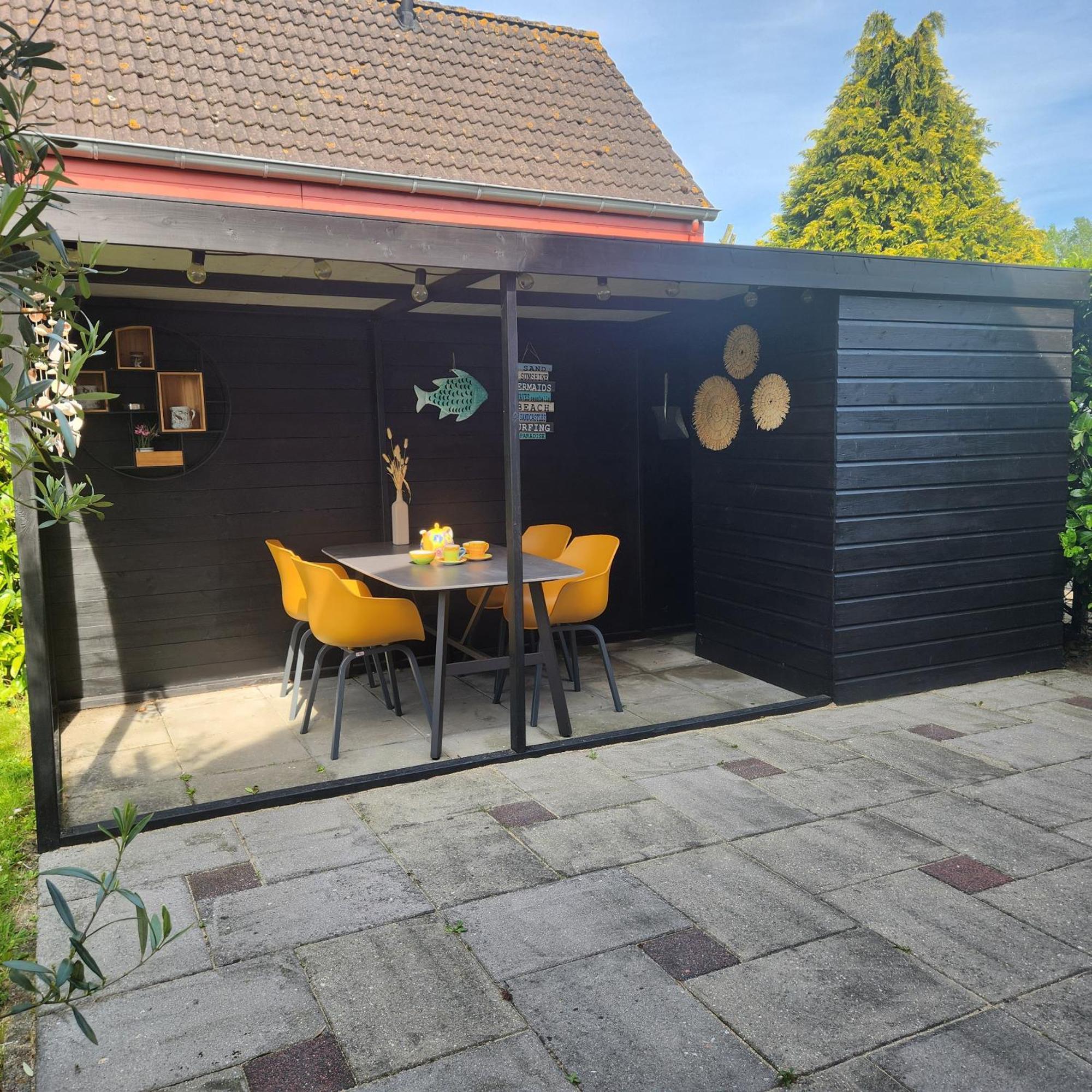 Vakantiehuis Op Villapark Oesterbaai Aan Zee , Met Speeltuin Grenzend Aan De Tuin ウェーメルディンゲ エクステリア 写真